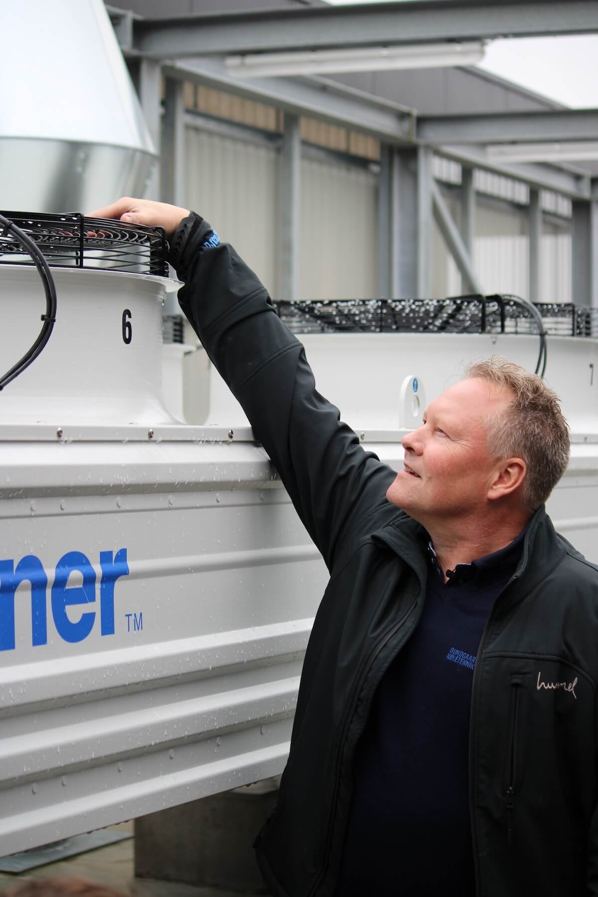 Bundgaard mand røre ved anlæg